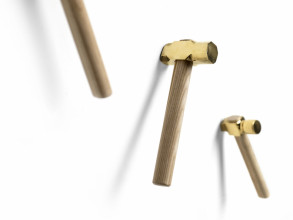 Вешалка Bastaaa